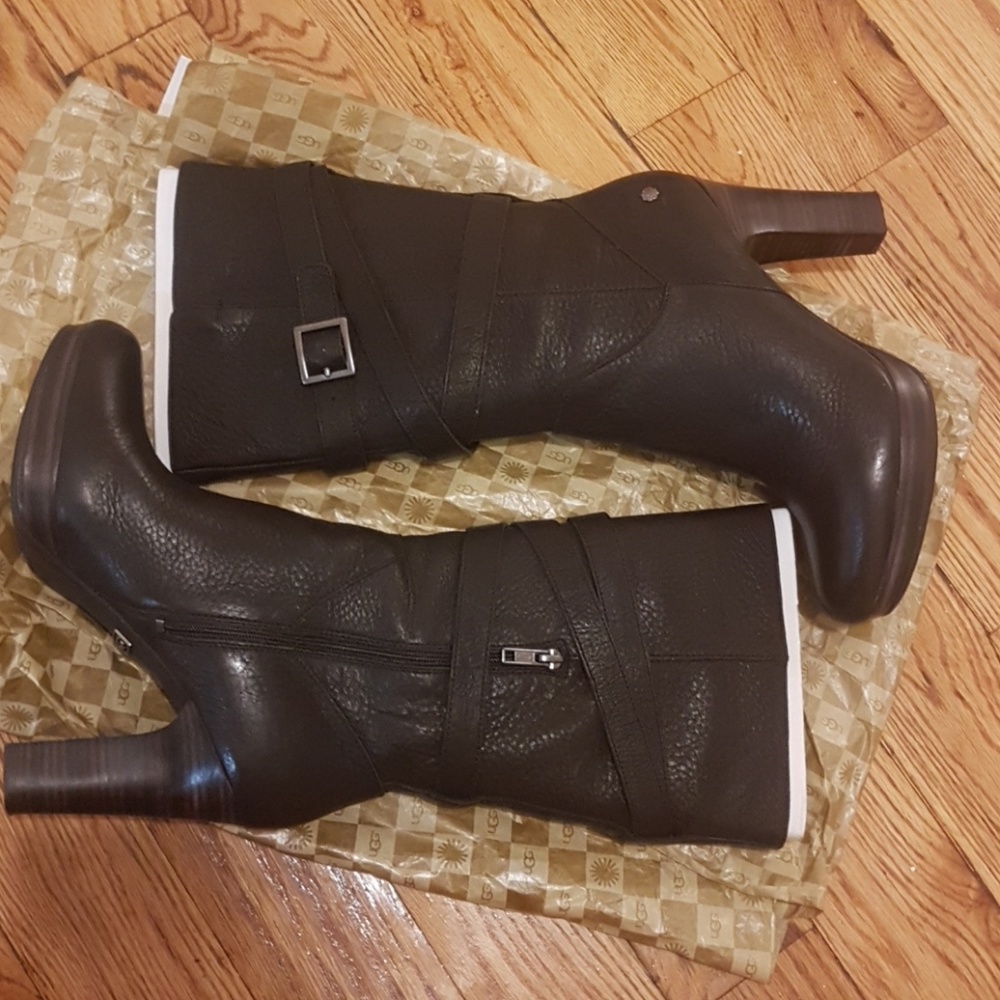 UGG Black Leather Mid-Calf Heeled Boots with Buckle - Picture 2 of 8